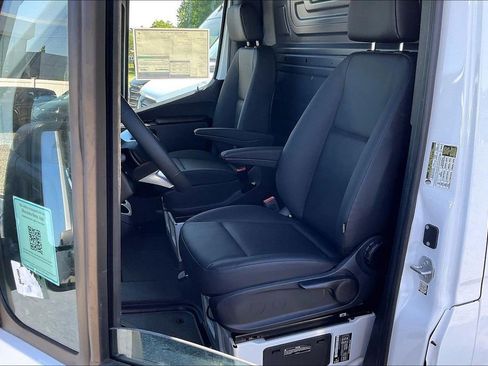 New 2026 Mercedes-Benz Sprinter 2500 image 8