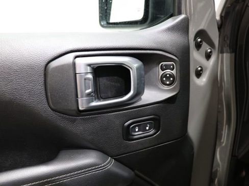 Used 2023 Jeep Wrangler Unlimited Sahara w/ Cold Weather Group AWD/4WD image 16