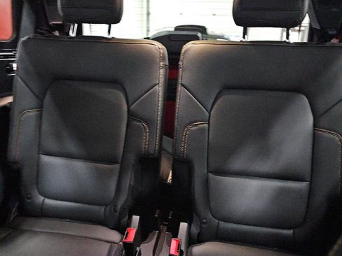 Used 2024 Ford Bronco Badlands w/ Sasquatch Package image 18