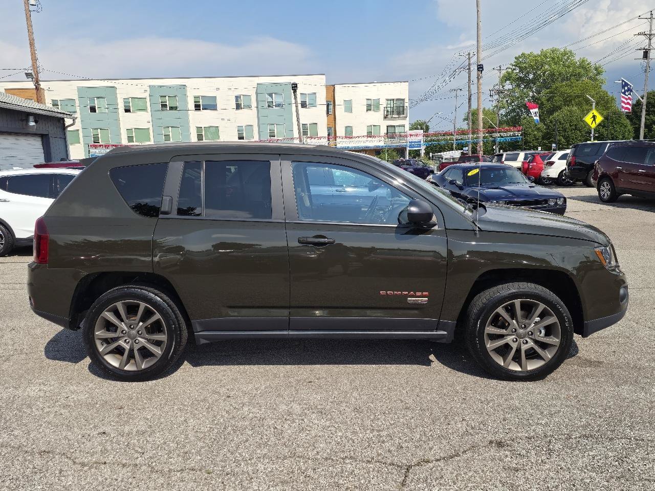 Used 2017 Jeep Compass 75th Anniversary w/ Power Value Group AWD/4WD image 4