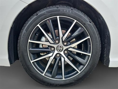 Used 2023 Toyota Camry SE image 15