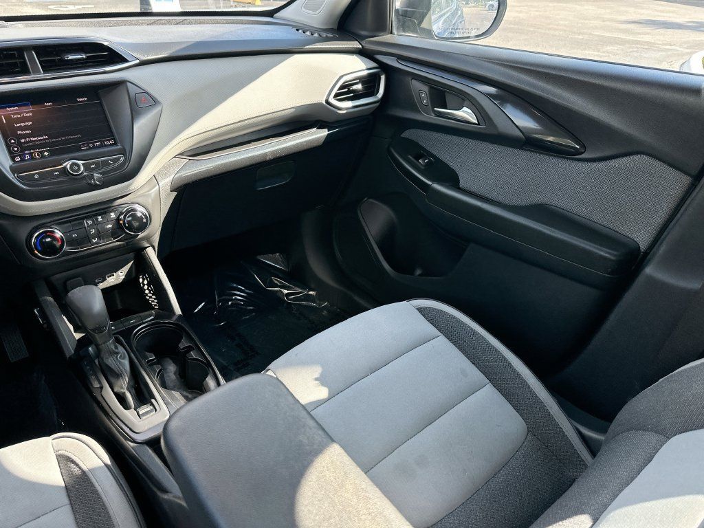 Used 2022 Chevrolet TrailBlazer LS FWD image 21