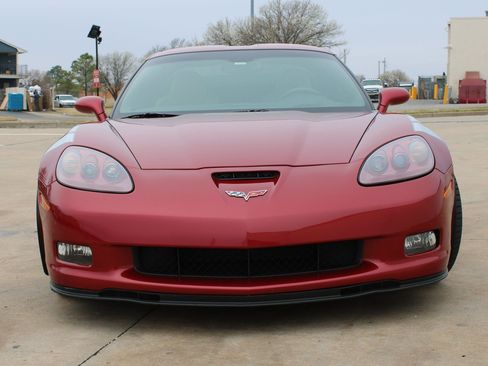 Used 2012 Chevrolet Corvette Grand Sport w/ 3LT Preferred Equipment Group image 4