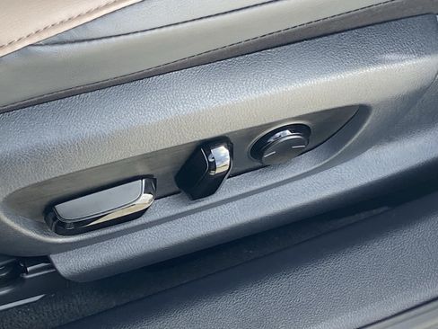Used 2025 Lexus ES 350 w/ Accessory Package (Z2) FWD image 29
