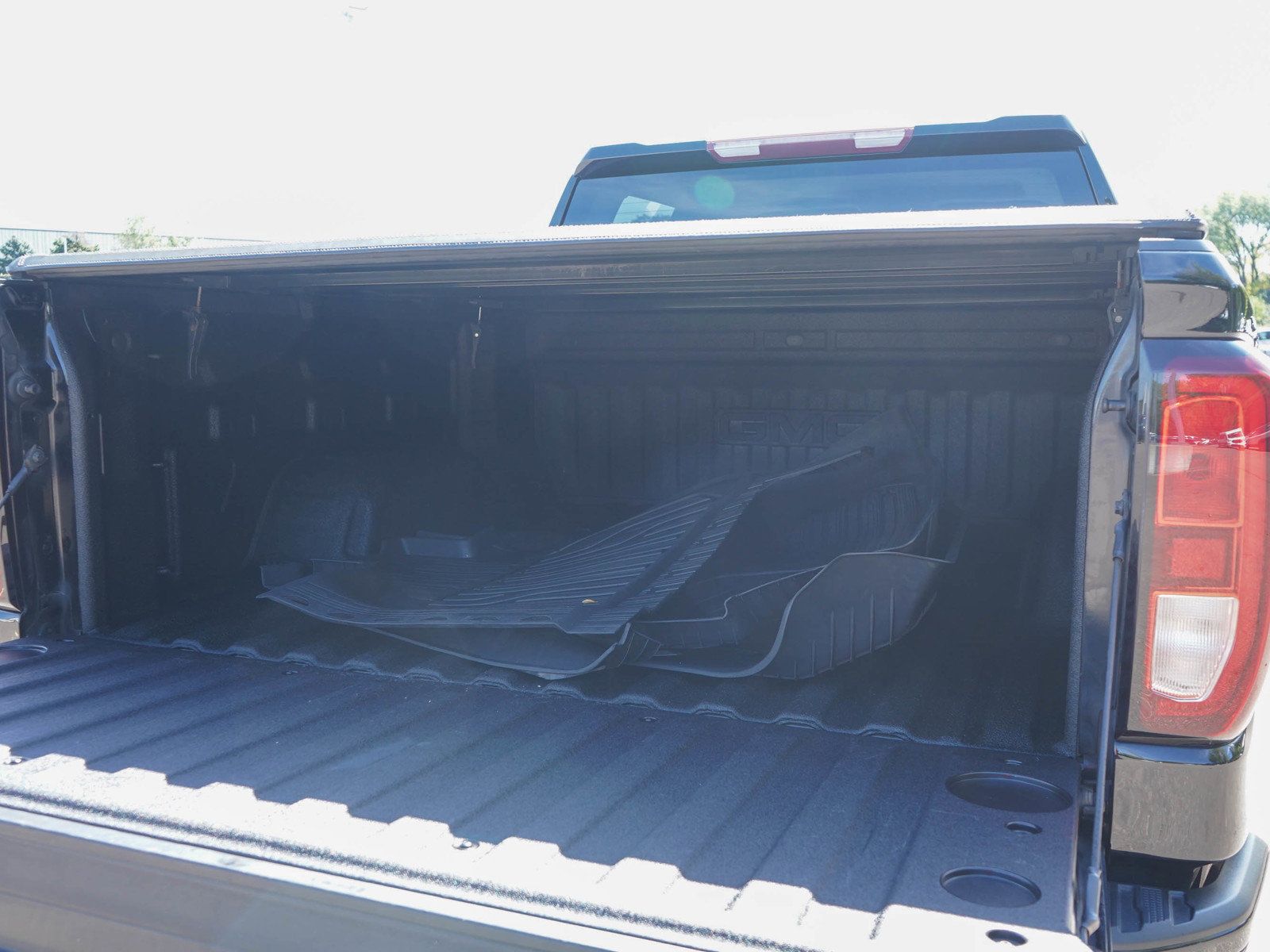 Used 2020 GMC Sierra 1500 Elevation AWD/4WD image 16