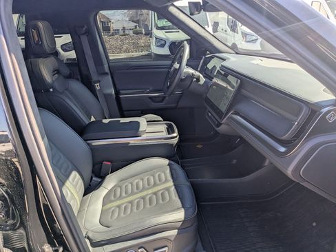 Used 2025 Rivian R1S Adventure image 35