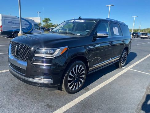 Used 2022 Lincoln Navigator Black Label AWD/4WD image 3