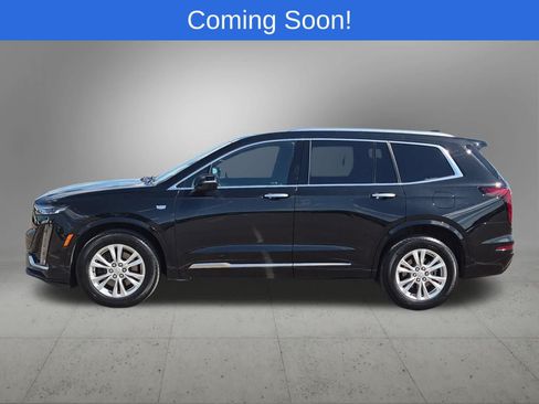 Used 2024 Cadillac XT6 Luxury w/ LPO, Floor Liner Package AWD/4WD image 3