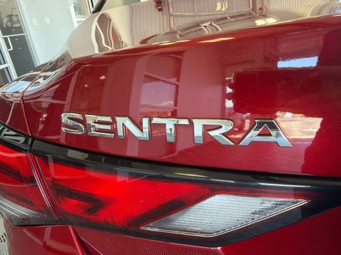 Used 2024 Nissan Sentra SV FWD image 8