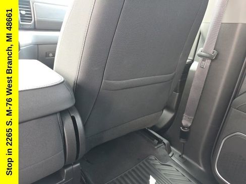 Used 2023 Chevrolet Silverado 1500 LT AWD/4WD image 38