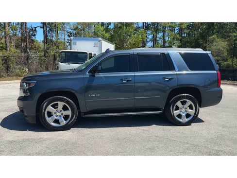 Used 2019 Chevrolet Tahoe LS w/ All-Season Package image 5