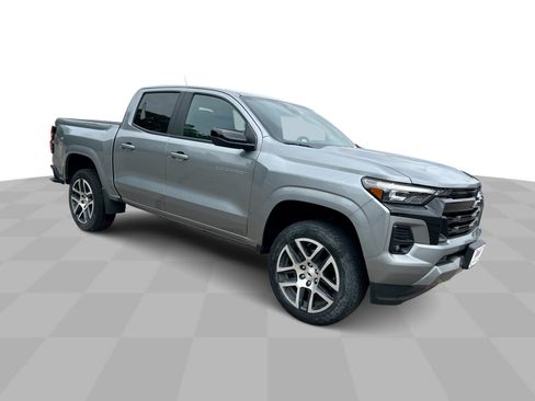 Used 2023 Chevrolet Colorado Z71 w/ Z71 Convenience Package 2 AWD/4WD image 2