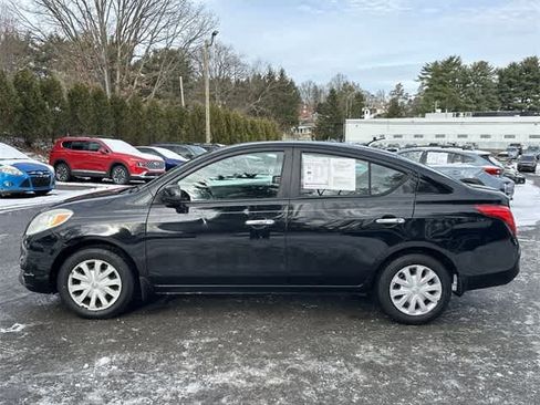 Used 2012 Nissan Versa SV image 2