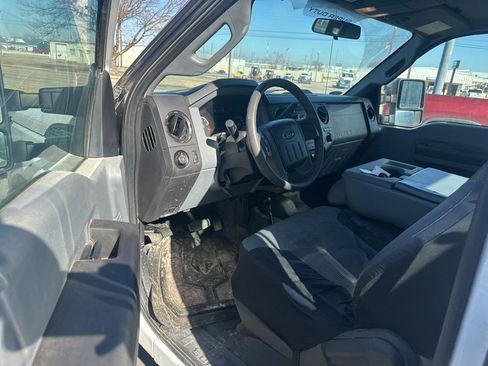 Used 2016 Ford F250 XL w/ XL Value Package image 3