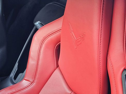 Certified 2024 Chevrolet Corvette Stingray Coupe w/ Chrome Exterior Badge Package image 33