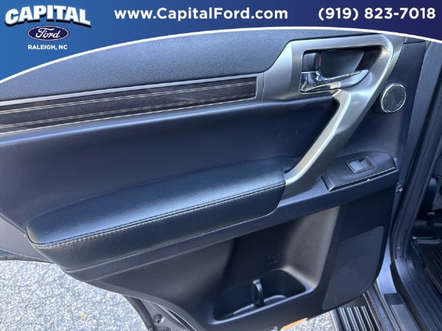 Used 2023 Lexus GX 460 Premium AWD/4WD image 17