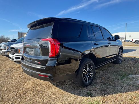 Used 2023 GMC Yukon AT4 w/ AT4 Premium Package image 3