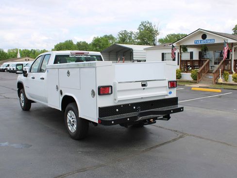 Used 2025 Chevrolet Silverado 2500 W/T w/ WT/CX Safety Package AWD/4WD image 4