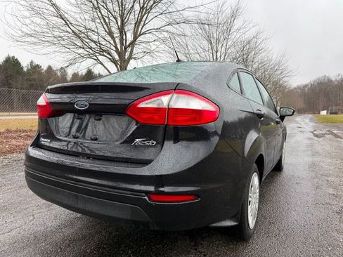 Used 2017 Ford Fiesta S image 4