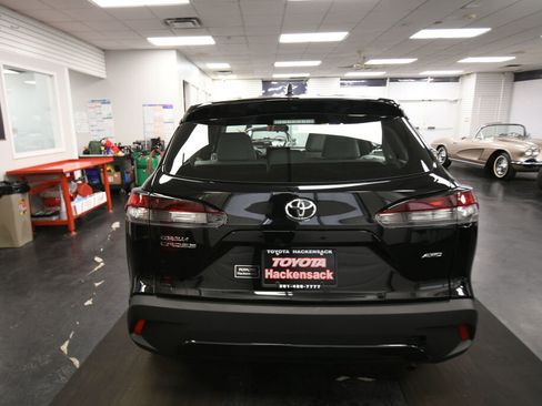 Used 2026 Toyota Corolla Cross L AWD/4WD image 39