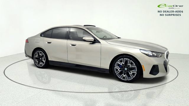 Used 2026 BMW i5 eDrive40 w/ M Sport Package RWD image 1