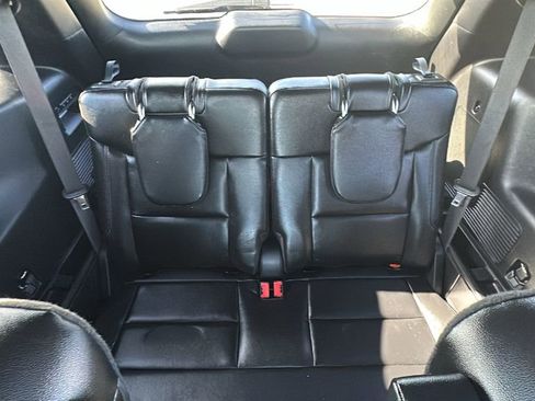 Used 2020 Ford Explorer Limited w/ Class III Trailer Tow Package image 34