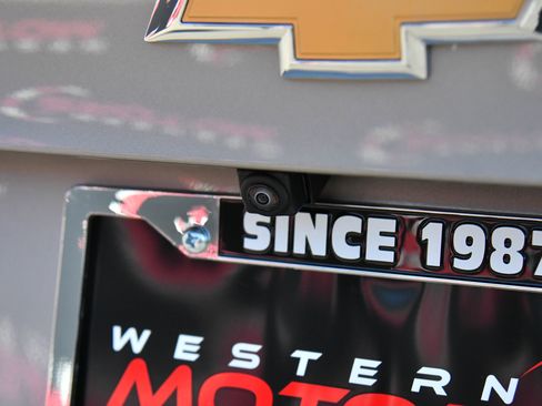 Used 2023 Chevrolet Malibu LT image 35