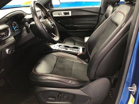 Certified 2022 Ford Explorer ST-Line w/ Class IV Trailer Tow Package image 27