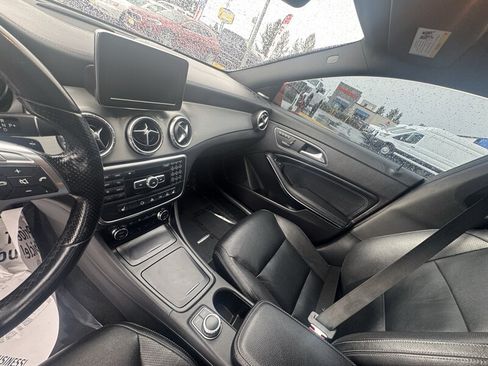 Used 2014 Mercedes-Benz CLA 250 image 11