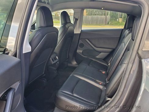 Used 2020 Tesla Model Y Long Range image 20