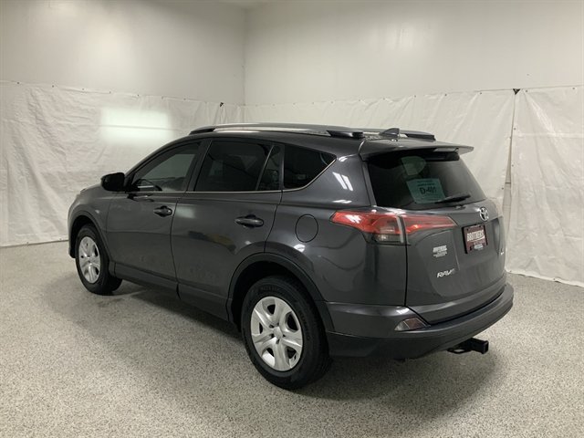 Used 2018 Toyota RAV4 LE w/ All Weather Liner Package AWD/4WD image 7