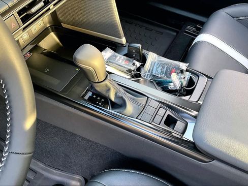 Certified 2025 Toyota Camry SE image 16