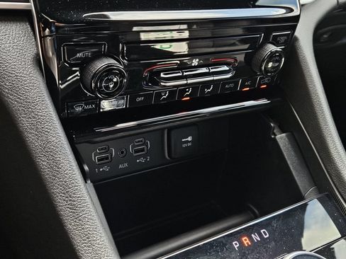 New 2026 Jeep Grand Cherokee Laredo RWD image 19