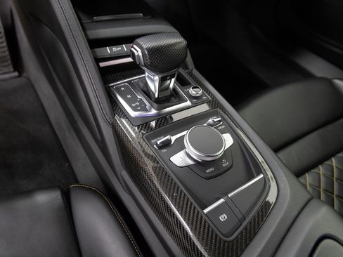 Used 2018 Audi R8 V10 plus AWD/4WD image 17