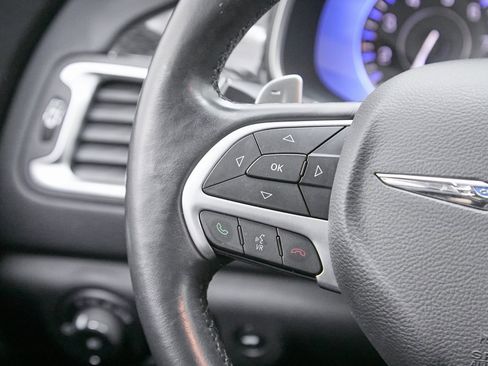 Used 2015 Chrysler 200 C w/ Navigation & Sound Group I image 32