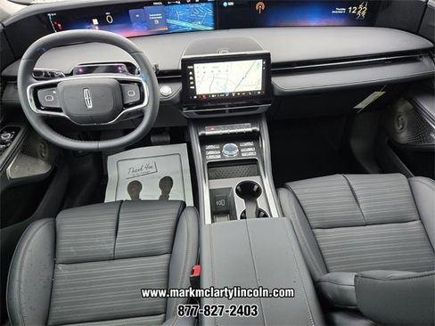 New 2026 Lincoln Nautilus Reserve image 9