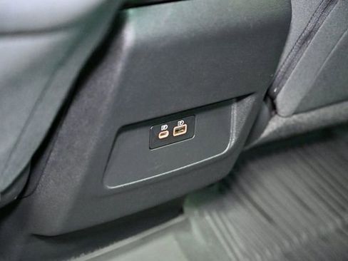 Used 2022 Nissan Frontier SV w/ Technology Package image 57