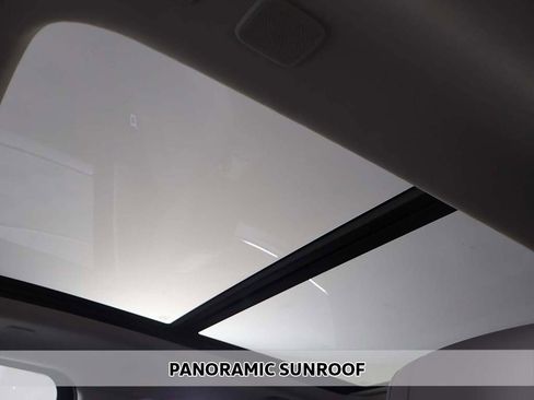 Used 2022 Toyota Tundra Limited w/ TRD Off-Road Package image 3