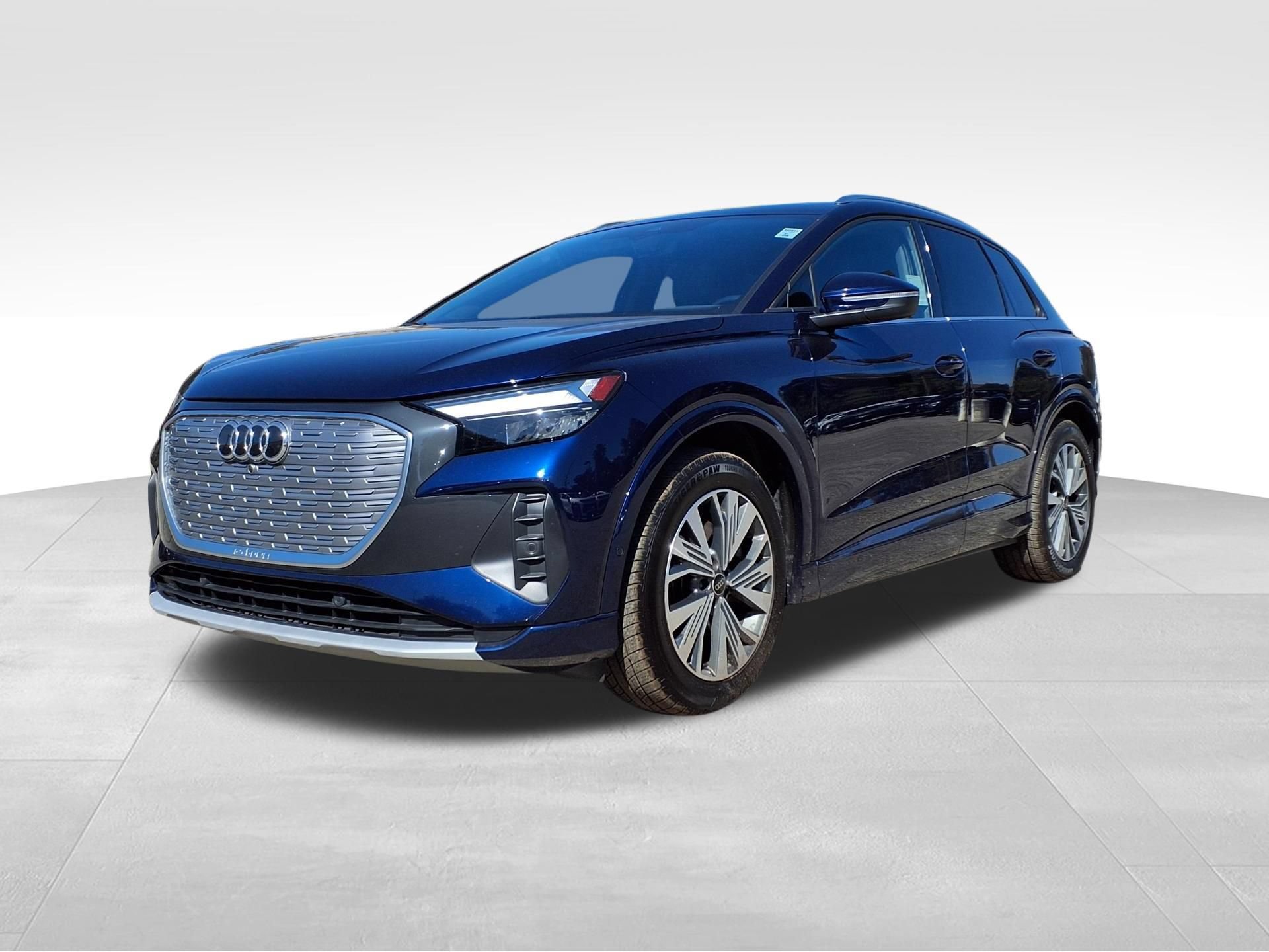 Used 2023 Audi Q4 e-tron Premium Plus w/ Premium Plus RWD image 1