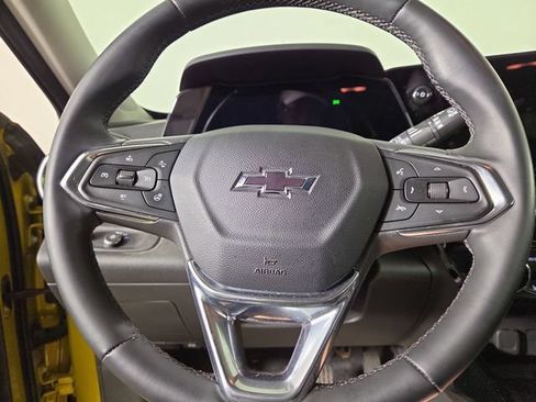 Used 2024 Chevrolet Trax ACTIV w/ Sunroof Package FWD image 24