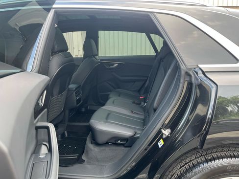 Used 2024 Audi Q8 Premium Plus w/ Premium Plus Package AWD/4WD image 19