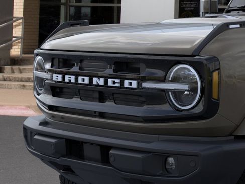 New 2026 Ford Bronco Outer Banks AWD/4WD image 20