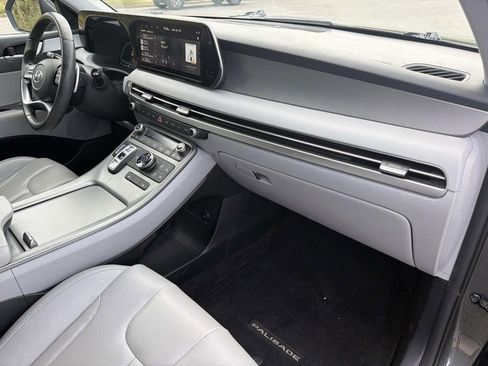 Used 2023 Hyundai Palisade SEL image 25