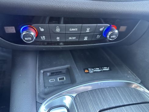 Used 2023 Buick Enclave Avenir w/ Avenir Technology Package image 30