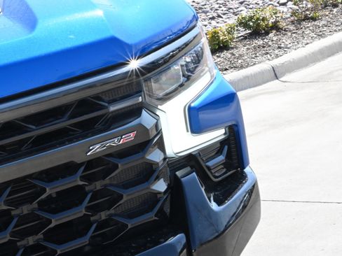 Used 2022 Chevrolet Silverado 1500 ZR2 w/ Technology Package image 6