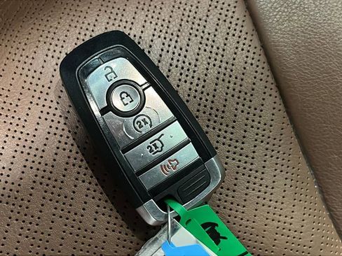 Used 2022 Ford Expedition Max King Ranch image 21