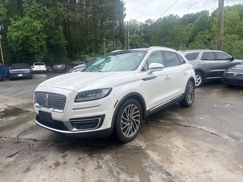 Used 2019 Lincoln Nautilus Reserve FWD image 2