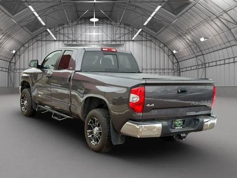 Used 2018 Toyota Tundra SR5 image 5