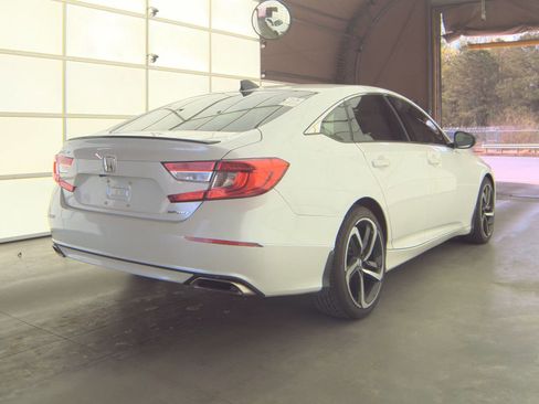 Used 2022 Honda Accord Sport image 8