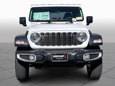 New 2026 Jeep Gladiator Sport AWD/4WD image 3